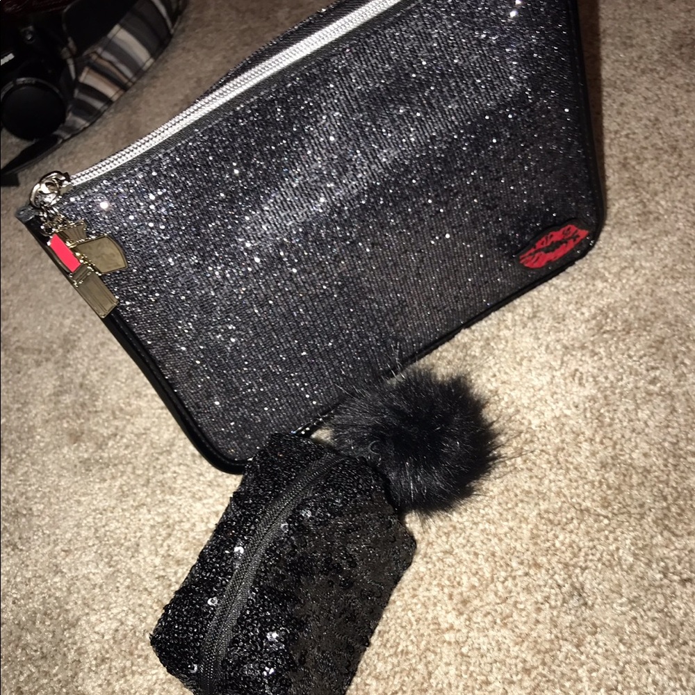 Makeup bag